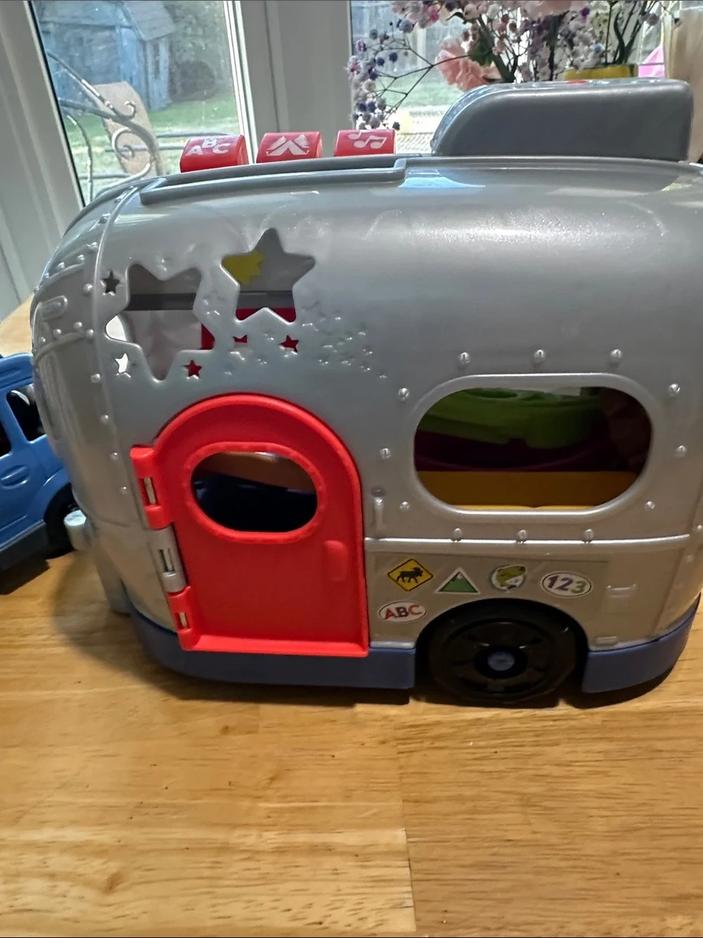 Fisher Price Little People Camper Playset with Blue Truck and Lime Kayak
